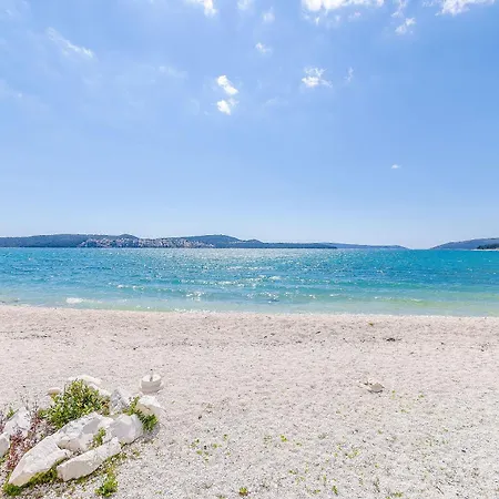 Gostinjska kuća Ela Seget Donji