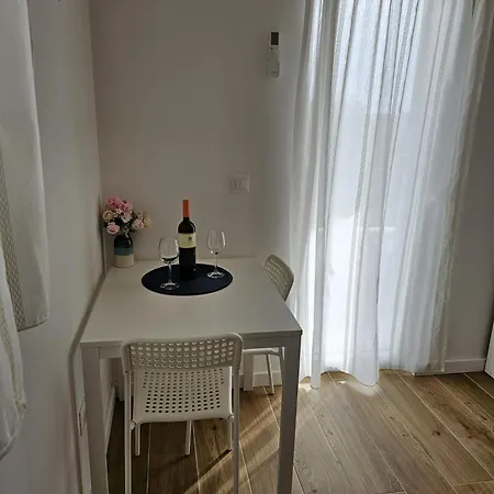 Ela Guest house *